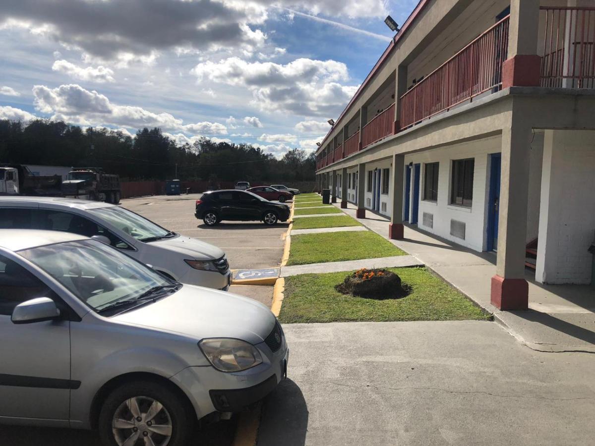 Executive Inn & Suites Beaumont Luaran gambar